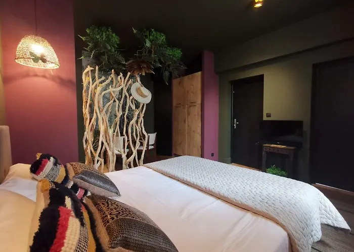 La Maison Saint Louis * 숄레